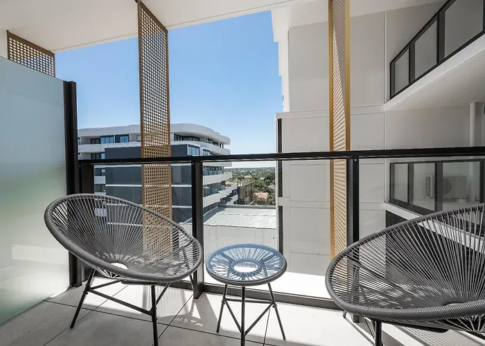 Oros Hotel And Apartments